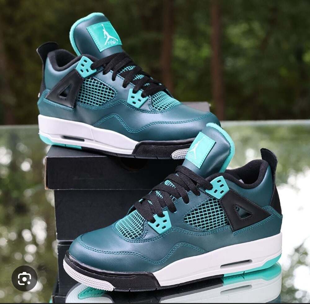 Air Jordan 4 Retro 30th Anniversary 'Teal'